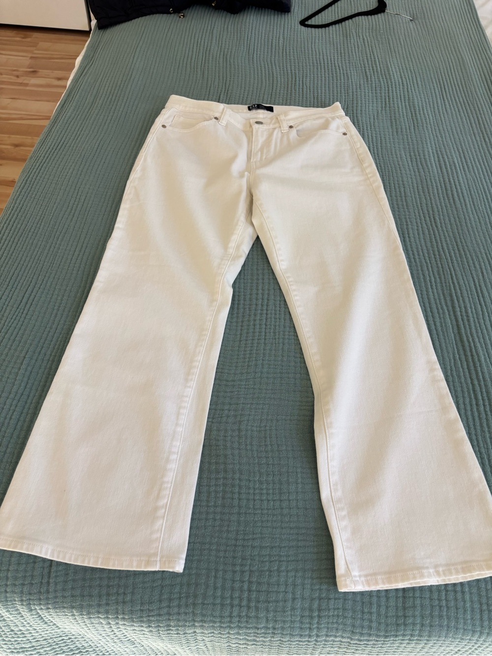 GAP High-Rise Kick Fit Jeans